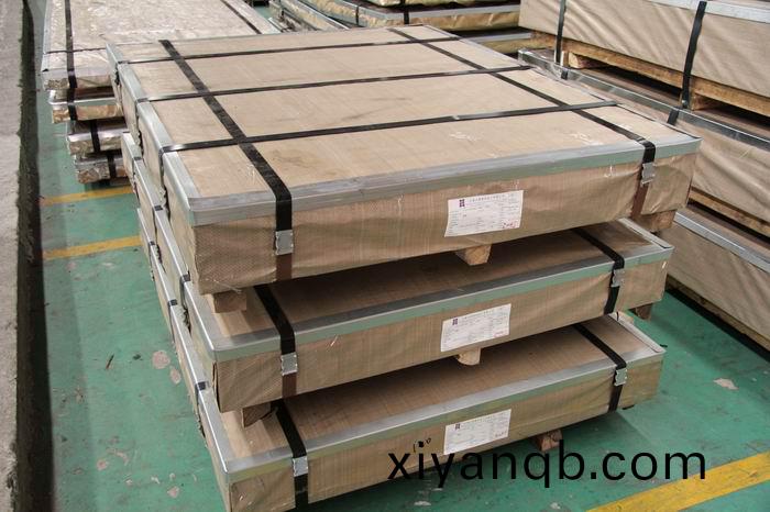 汽(qi)車闆(ban)成(cheng)品