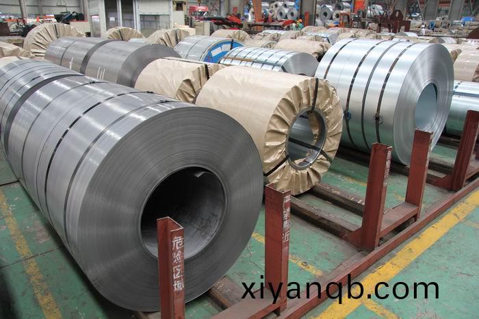 冷軋(ya)縱剪成(cheng)品區(qu)