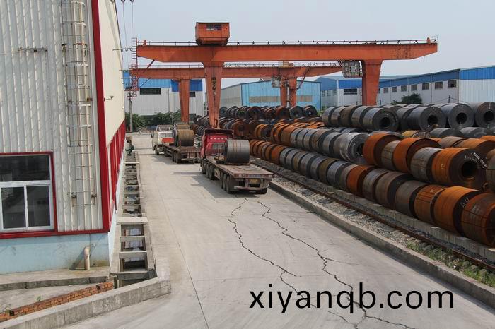 4號(hao)庫熱(re)軋原(yuan)料區(qu)