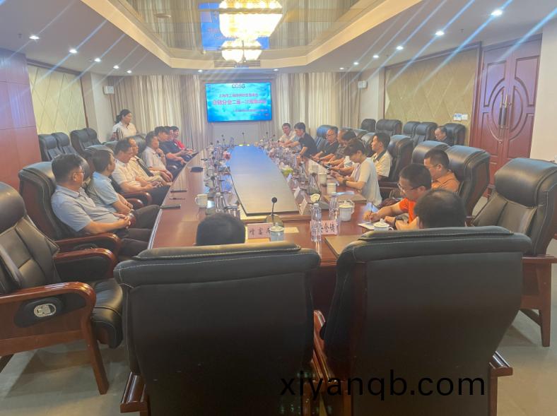 王(wang)誌國(guo)噹選(xuan)倉(cang)儲(chu)分會會長